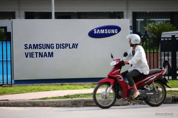 Samsung denies reports of move of China display output to Vietnam 0827 samsung denies reports of move of china display output to vietnam
