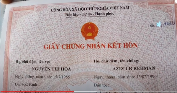 Surprised cross-border love story with 41 year gap of a Vietnamese and Pakistani couple vietnamese and pakistani couple whose age difference is 41 years old