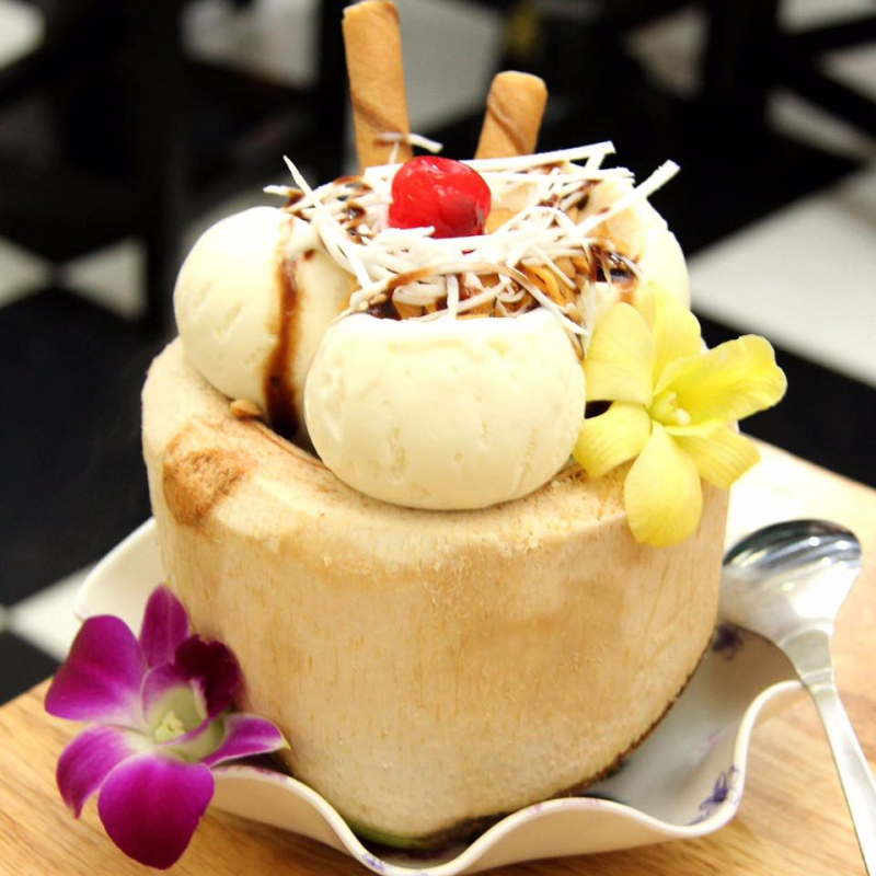 List of Hanoi street food: Salty or sweet? List of Hanoi street food: Salty or sweet?