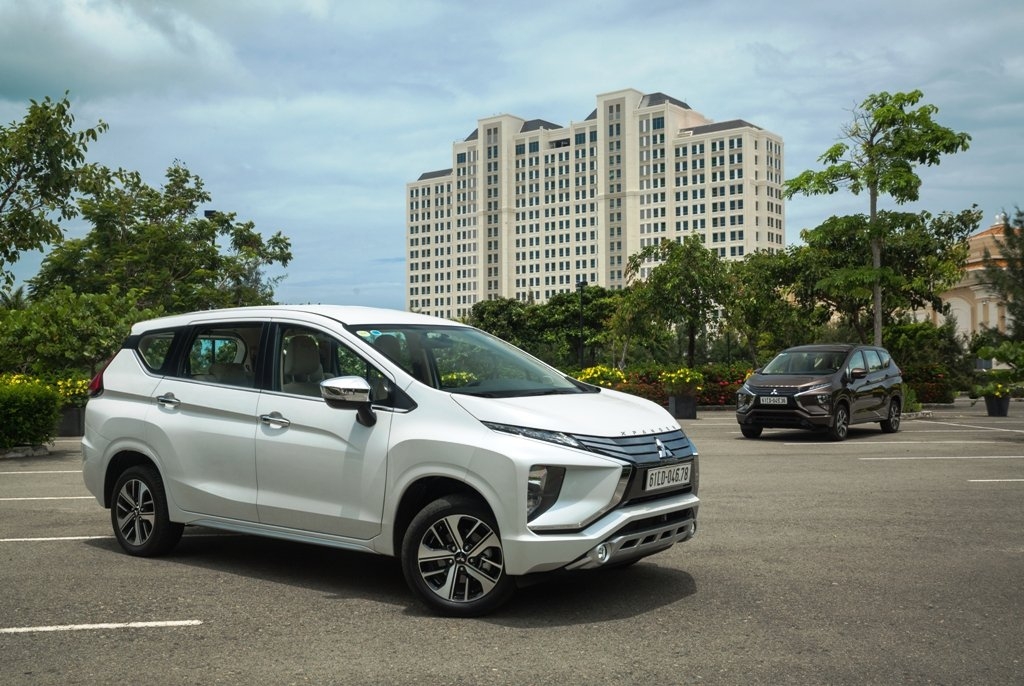 nen chon mitsubishi xpander 2020 hay them tien mua toyota innova 2020