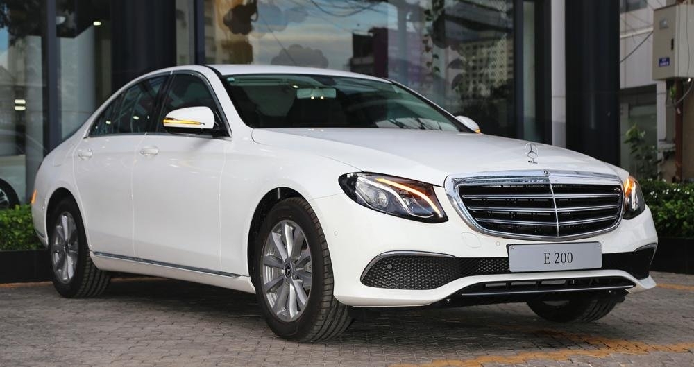 Giá xe ô tô Mercedes mới nhất tháng 2/2020: GLC 300 là mẫu xe đáng chú ý nhất gia xe o to mercedes moi nhat thang 22020
