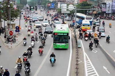 Mức xử phạt lái xe sai làn đường mới nhất năm 2020