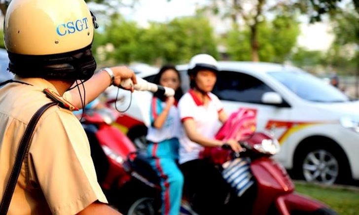 muc phat khong doi mu bao hiem moi nhat nam 2020
