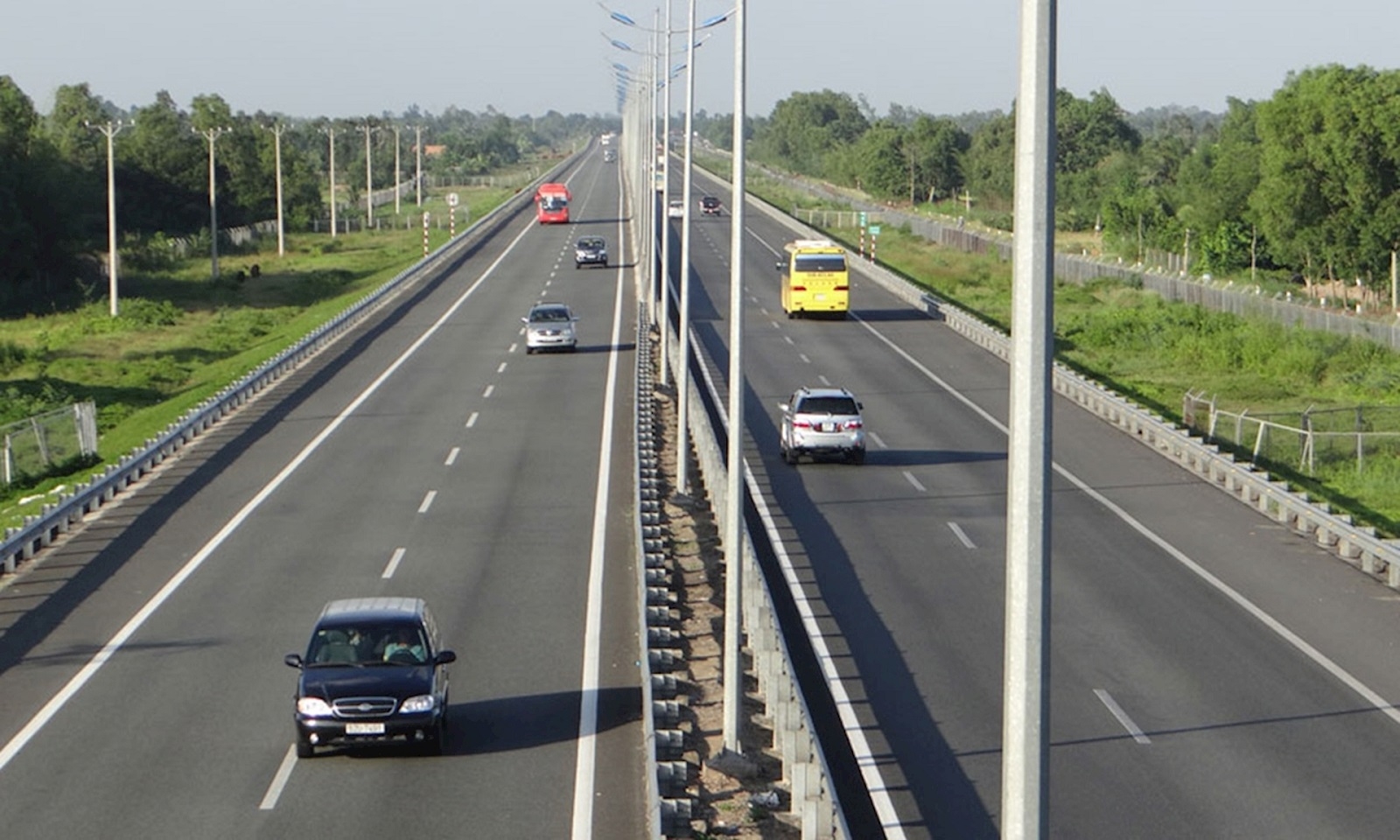 Kinh nghiệm lái xe an toàn trên đường cao tốc kinh nghiem lai xe an toan tren duong cao toc