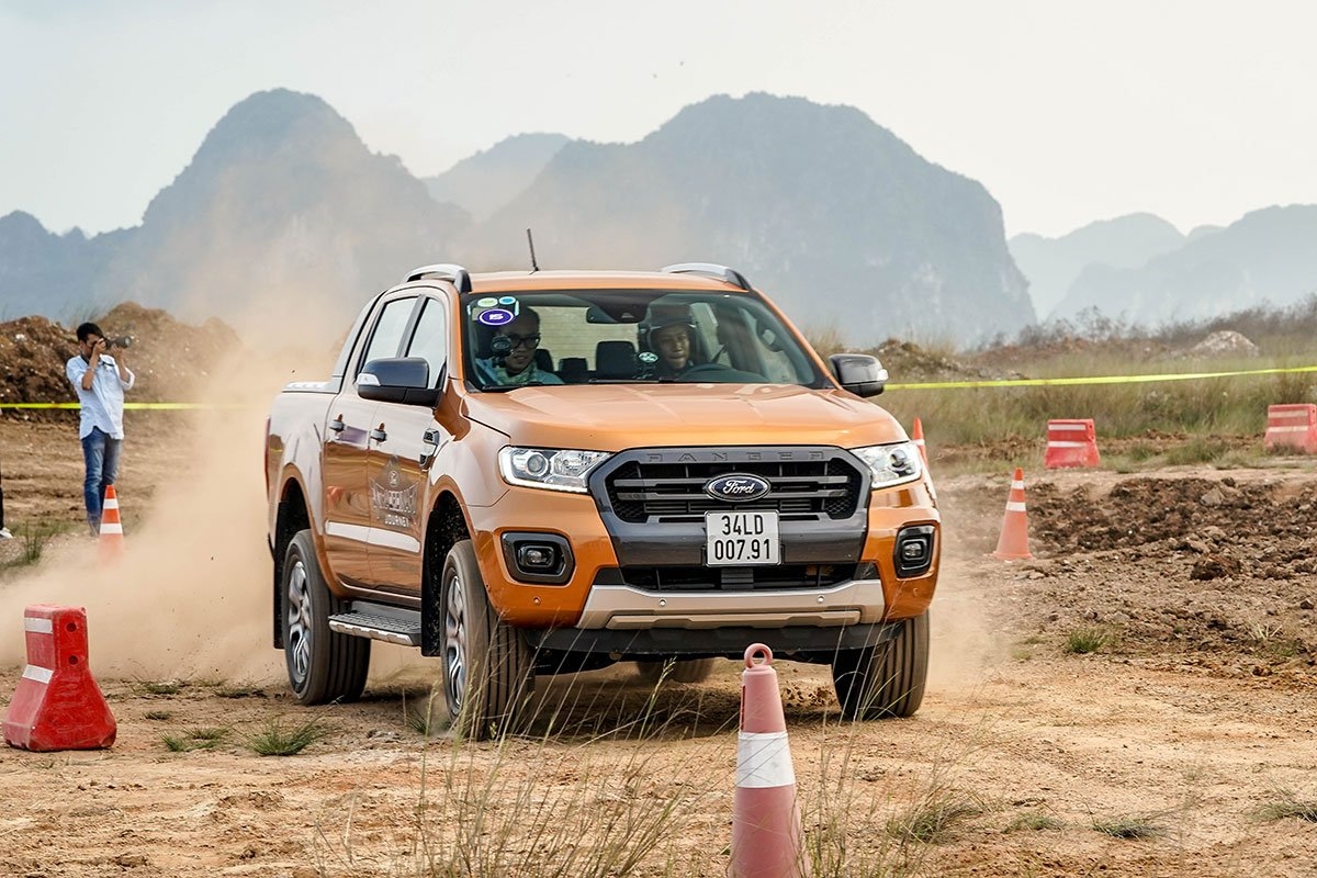 undefined 0152 2018 ford ranger wildtrak 4x4 oto com vn 14 216d