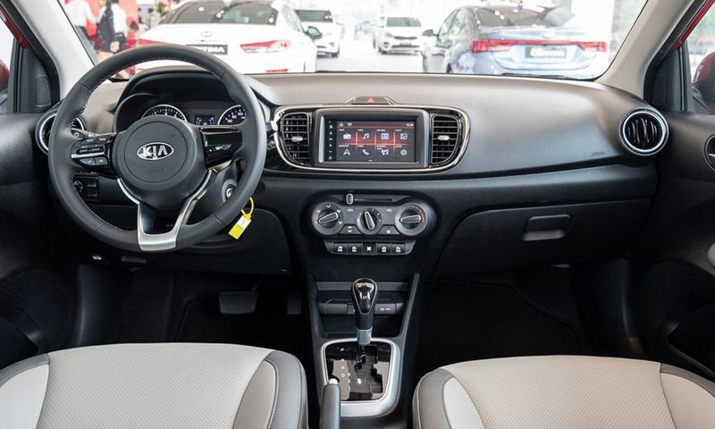 Sedan hạng B giá rẻ: Chọn Mitsubishi Attrage hay KIA Soluto? sedan hang b gia re chon mitsubishi attrage hay kia soluto