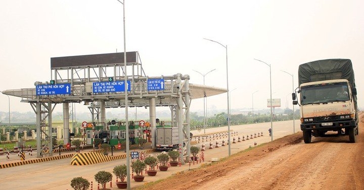Mức xử phạt lỗi ô tô tại trạm thu phí mới nhất năm 2020 muc xu phat loi o to di vao lan xe may de tranh tram thu phi moi nhat nam 2020