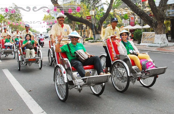 Tổ chức lễ hội nghệ thuật quốc tế tại Việt Nam: Biết lỗ nhưng vẫn phải làm to chuc le hoi nghe thuat quoc te tai viet nam biet lo nhung van phai lam
