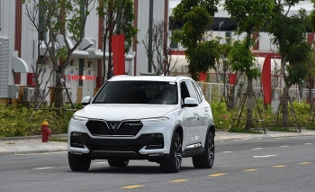 Giá xe ô tô VinFast mới nhất tháng 9/2020: Vẫn duy trì nhiều ưu đãi