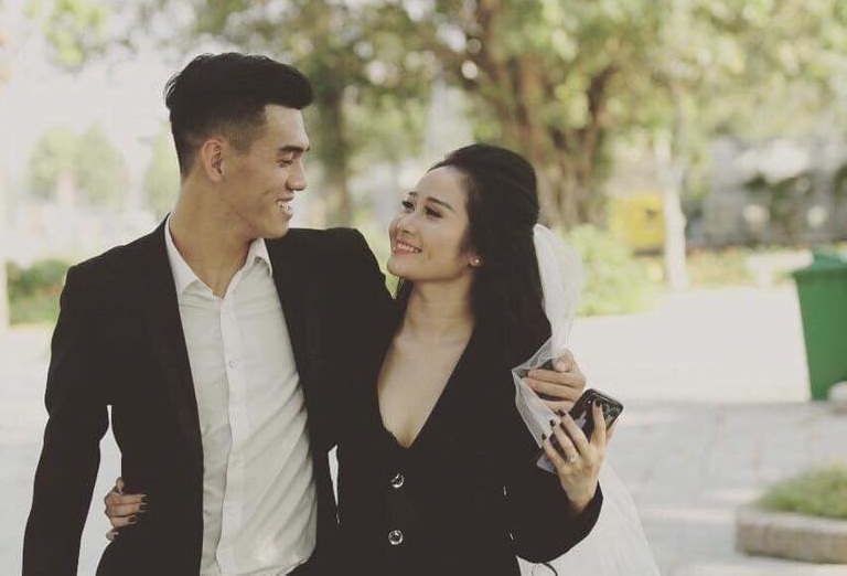 tin giai tri sao viet hom nay 99 minh tu khoe than hinh nong bong tai my