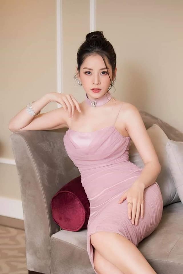 Tin giải trí sao Việt hôm nay (18/9): Lộ ảnh cưới của Á hậu Phương Nga và bạn trai tin giai tri sao viet hom nay 189 lo anh cuoi cua a hau phuong nga va ban trai