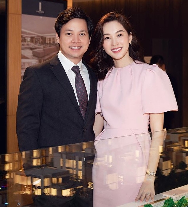 tin giai tri sao viet hom nay 710 mau thuy tinh tu ben ban trai pham huong khoe duoc chong yeu chieu het muc