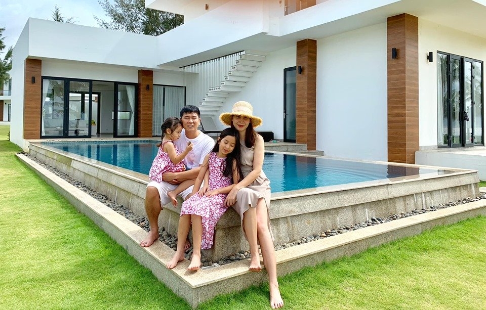 Tin giải trí sao Việt hôm nay (9/10): Quốc Trường - Bảo Thanh "thả thính" người hâm mộ, H'Hen Niê động viên Kiều Loan tin giai tri sao viet hom nay 910 quoc truong bao thanh tha thinh nguoi ham mo hhen nie dong vien kieu loan