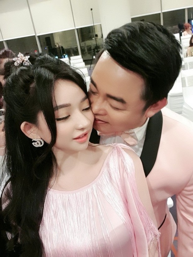 tin giai tri sao viet hom nay 1010 quang le tinh tu ben vo cu ho quang hieu viet anh thach thuc anti fan