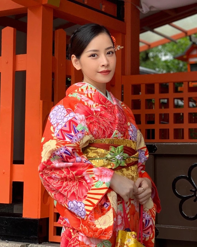 Tin giải trí sao Việt hôm nay (13/10): Mai Phương Thúy hội ngộ Ngọc Hân, Ngọc Trinh lại phát ngôn gây sốc tin giai tri sao viet hom nay 1310 mai phuong thuy hoi ngo ngoc han ngoc trinh lai phat ngon gay soc
