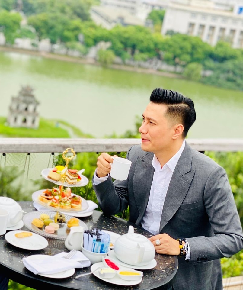 Tin giải trí sao Việt hôm nay (18/10): Lưu Đê Ly dính tin đồn mang bầu lần hai, Văn Mai Hương sẽ cưới Bùi Anh Tuấn? tin giai tri sao viet hom nay 1810 luu de ly dinh tin don mang bau lan hai van mai huong se cuoi bui anh tuan