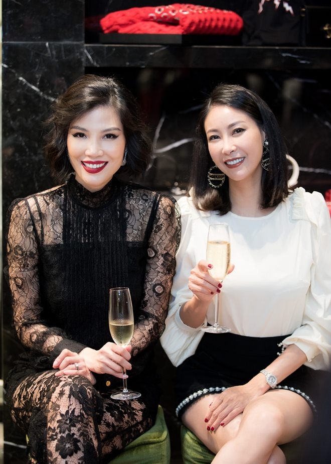 Bản tin Hoa hậu ngày 22/10: H'Hen Niê so tài catwalk với người đẹp Thái Lan ban tin hoa hau ngay 2210 hhen nie so tai catwalk voi nguoi dep thai lan