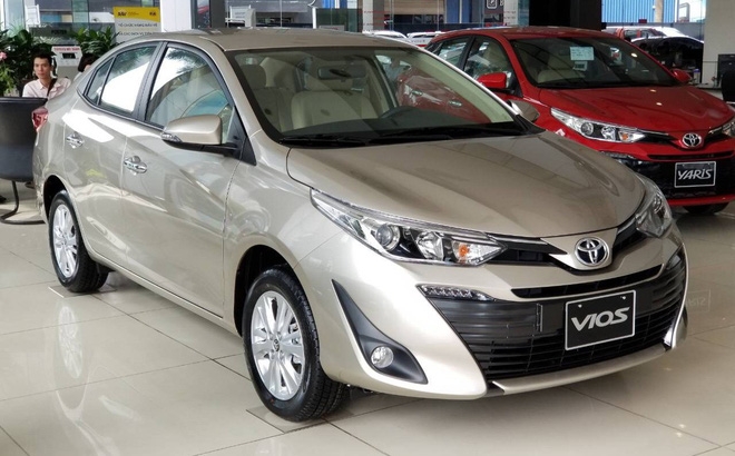 "Ngựa ô" Mitsubishi Xpander soán ngôi vương của Toyota Vios mitsubishi xpander soan ngoi toyota vios chi sau 14 thang