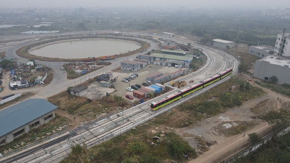 Đoàn tàu Nhổn - ga Hà Nội đã được chạy thử nghiệm Đoàn tàu Nhổn - ga Hà Nội đã được chạy thử nghiệm