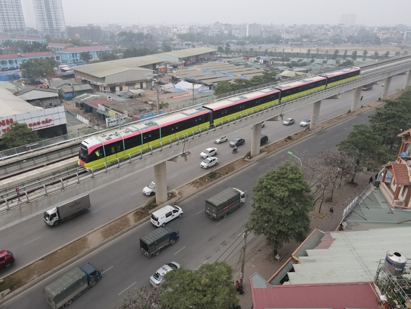 Đoàn tàu Nhổn - ga Hà Nội đã được chạy thử nghiệm Đoàn tàu Nhổn - ga Hà Nội đã được chạy thử nghiệm