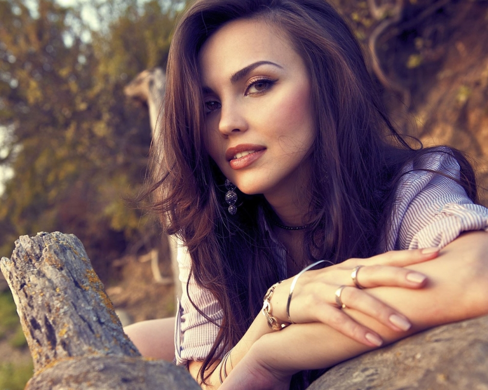 undefined 3818 beautiful girl smile 1280x1024