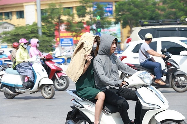 undefined 3024 1598844349 nang nong ha noi