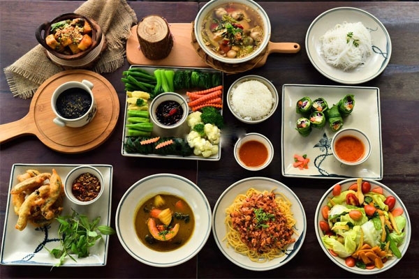 Cách soạn mâm cỗ cúng gia tiên ngày Rằm tháng 7