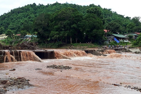 0915-du-bao-thoi-tiet-5-8-bac-bo-mua-to-nguy-co-lu-quet-va-sat-lo-dat