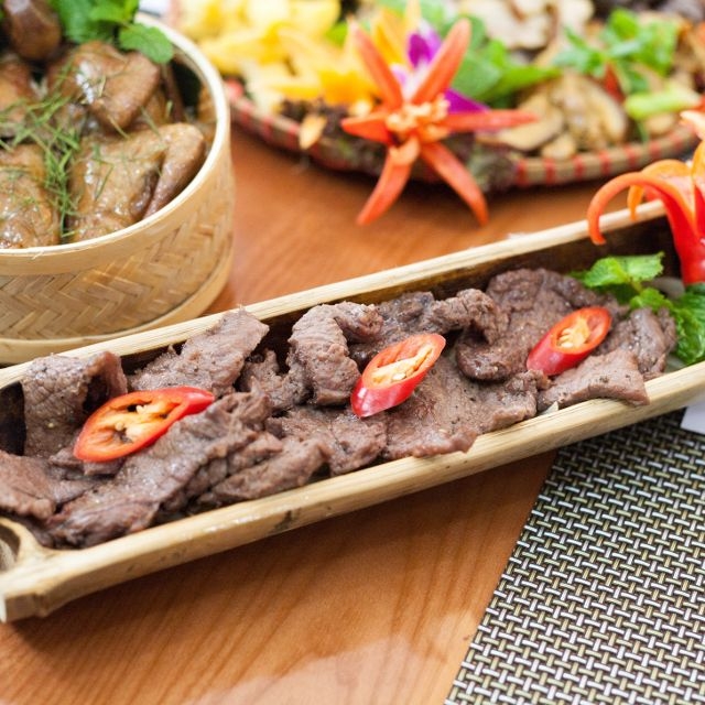 undefined 2717 29426 bo nuong ong tre