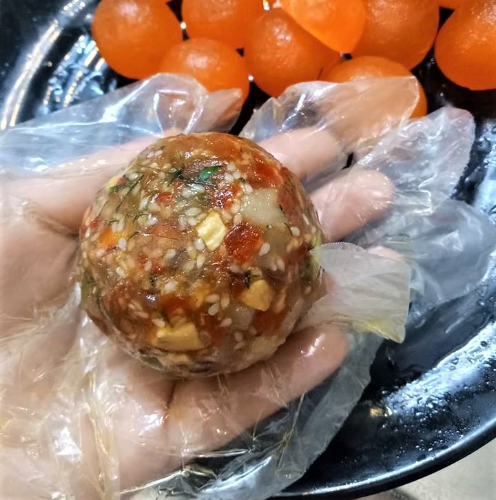 Trung thu 2021: Cách làm bánh dẻo nhân thập cẩm chuẩn vị Trung thu 2021: Cách làm bánh dẻo nhân thập cẩm chuẩn vị