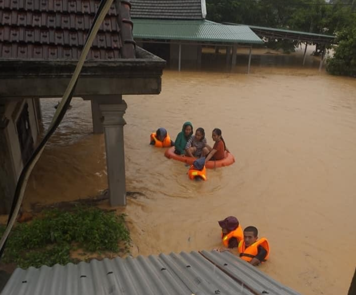 ADB phê duyệt khoản viện trợ 2,5 triệu USD để hỗ trợ Việt Nam ứng phó thiên tai ADB phê duyệt khoản viện trợ 2,5 triệu USD để hỗ trợ Việt Nam ứng phó thiên tai