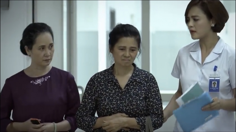 Lửa ấm - Tập 16 (tối 22/10): Thủy sững người khi gặp lại Ngọc - tình cũ của chồng Lửa ấm - Tập 16 (tối 22/10): Thủy sững người khi gặp lại Ngọc - tình cũ của chồng