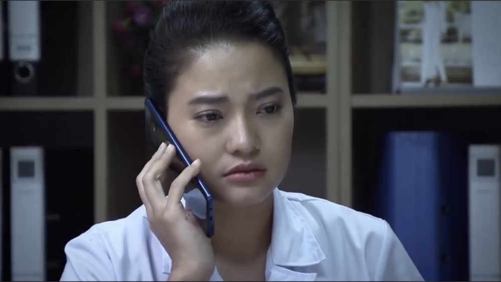 Lửa ấm - Tập 35 (tối 18/11): Thủy chết lặng khi nghe tin Minh có con riêng với Ngọc Lửa ấm - Tập 35 (tối 18/11): Thủy chết lặng khi nghe tin Minh có con riêng với Ngọc