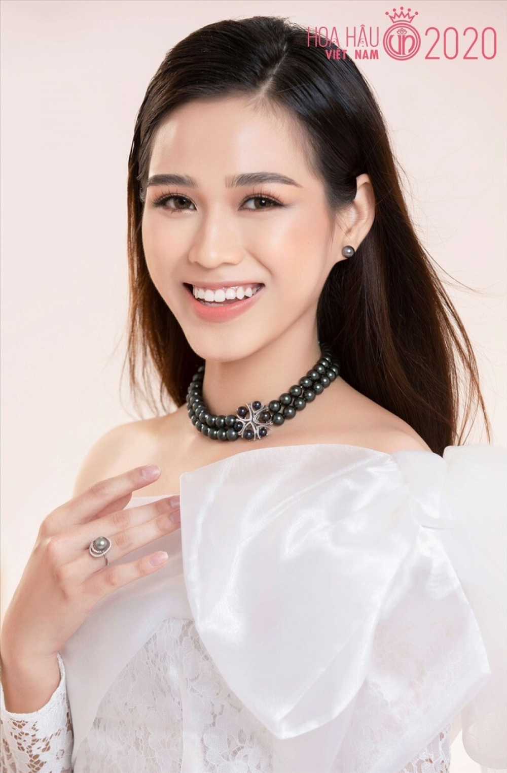 Nhan sắc đời thường của tân Hoa hậu Việt Nam 2020 Đỗ Thị Hà Nhan sắc đời thường của tân Hoa hậu Việt Nam 2020 Đỗ Thị Hà