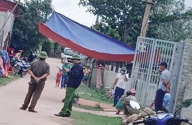 Mâu thuẫn chuyện con ở rể, thông gia xô xát khiến 1 người tử vong Mâu thuẫn chuyện con ở rể, thông gia xô xát khiến 1 người tử vong