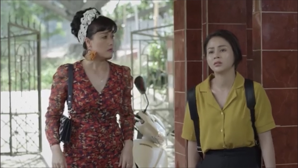 Hướng dương ngược nắng - Tập 7 (tối 28/12): Minh lần đầu lời qua tiếng lại tay đôi với bà Cúc Hướng dương ngược nắng - Tập 7 (tối 28/12): Minh lần đầu lời qua tiếng lại tay đôi với bà Cúc