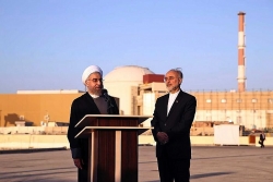 iran bat giu mot tau cho dau nuoc ngoai tren vinh ba tu