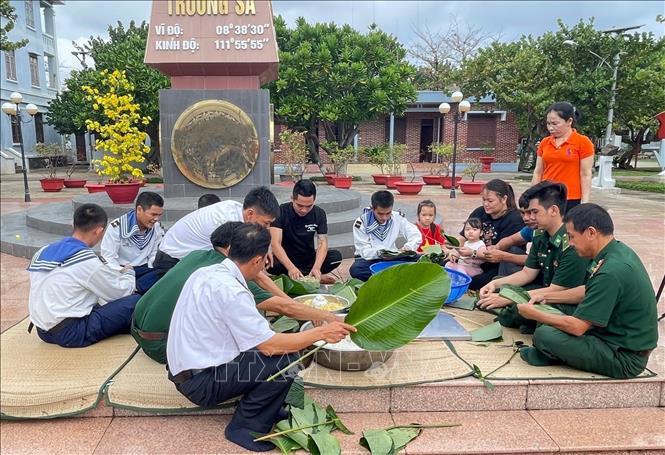 Tết ấm áp ở Trường Sa Chú thích ảnh