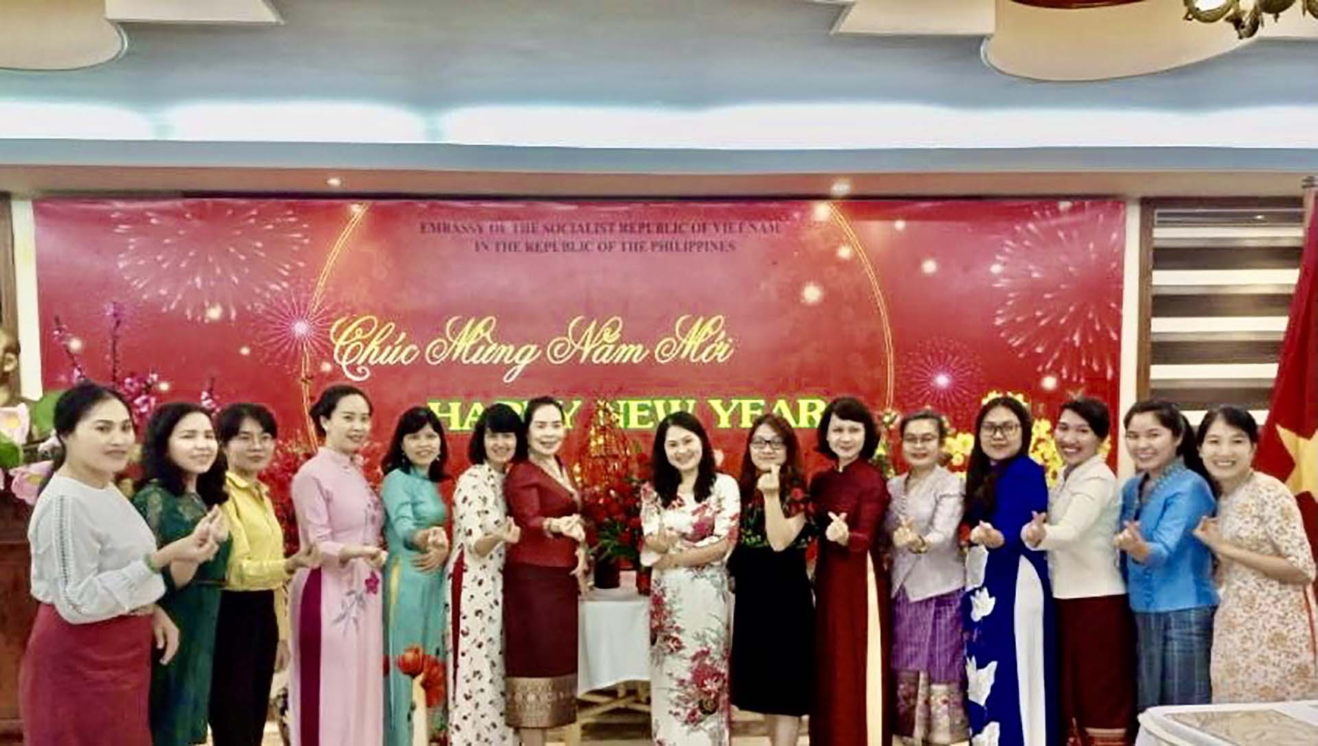 Đại sứ quán Lào và Campuchia chúc Tết Đại sứ quán Việt Nam tại Philippines nhân dịp Xuân Quý Mão Đại sứ quán Lào và Campuchia chúc Tết Đại sứ quán Việt Nam tại Philippines nhân dịp Xuân Quý Mão