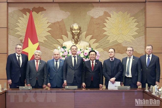 Chủ tịch Quốc hội đề nghị Việt Nam và Nga đẩy mạnh hợp tác về dầu khí và năng lượng Chủ tịch Quốc hội đề nghị Việt Nam và Nga đẩy mạnh hợp tác về dầu khí và năng lượng ảnh 2