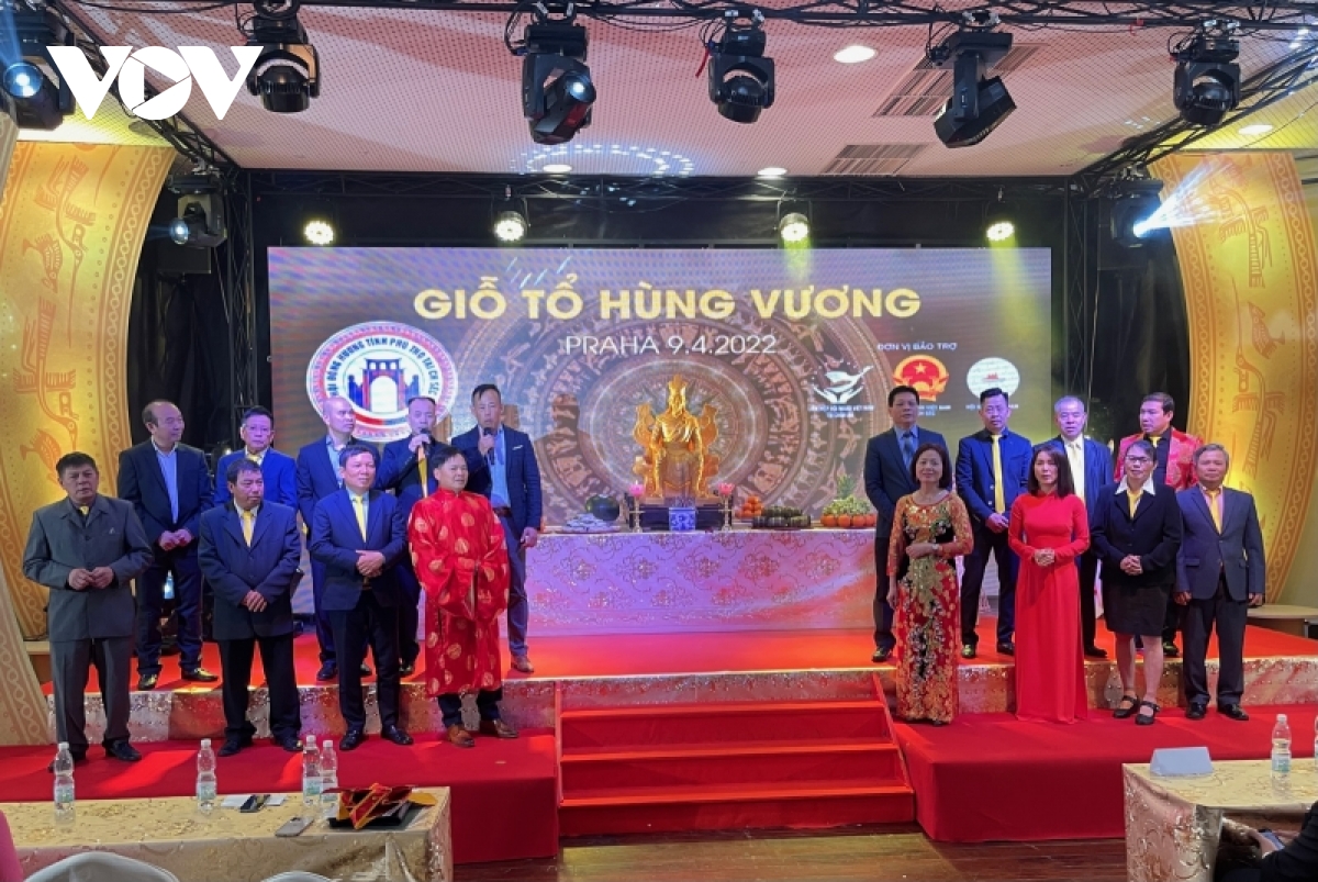 Việt kiều tại Séc long trọng tổ chức Lễ hội Giỗ tổ Hùng Vương 2022