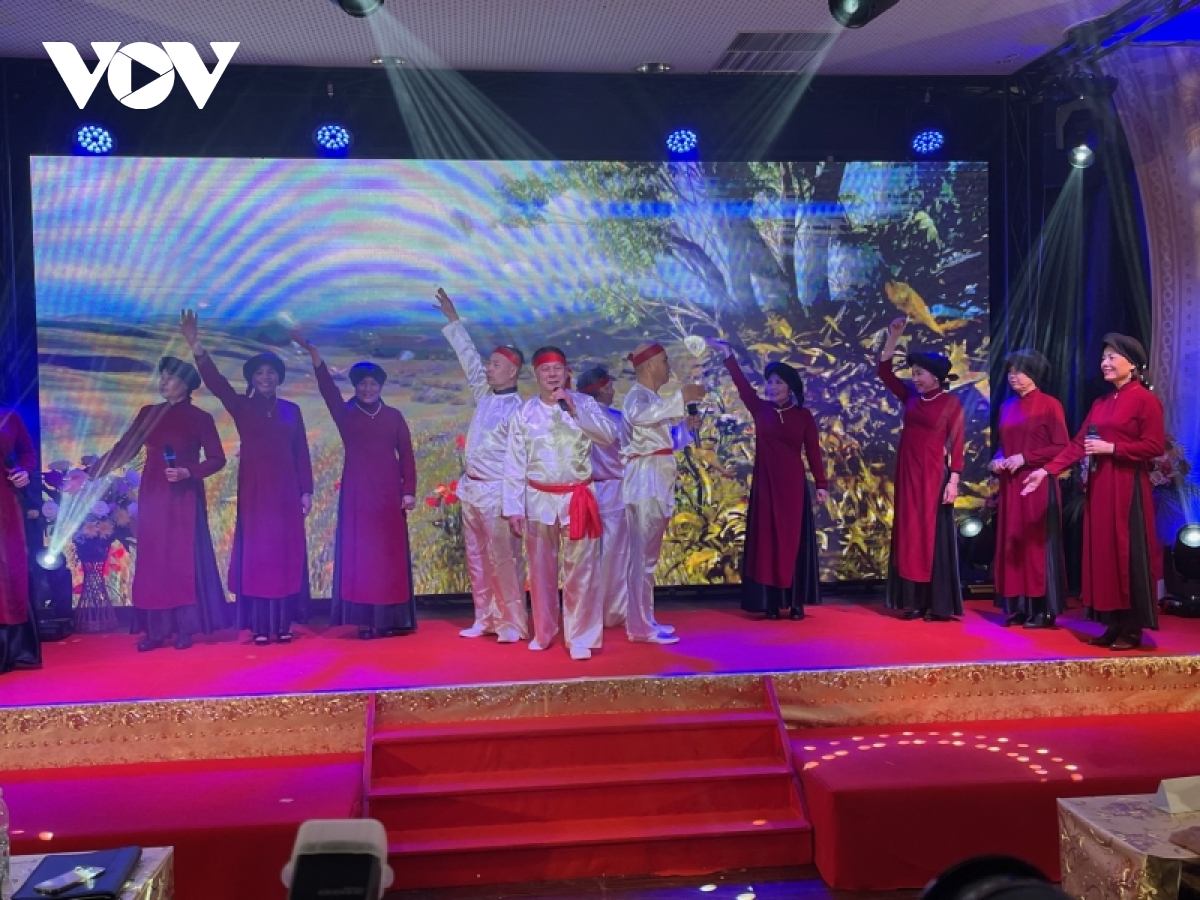Việt kiều tại Séc long trọng tổ chức Lễ hội Giỗ tổ Hùng Vương 2022