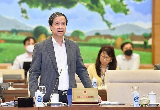 Chủ tịch Quốc hội: “Ép buộc lựa chọn giới tính thai nhi; xâm hại, bạo hành con riêng của vợ, của chồng là những vấn đề nhức nhối Chủ tịch Quốc hội: “Ép buộc lựa chọn giới tính thai nhi; xâm hại, bạo hành con riêng của vợ, của chồng là những vấn đề nhức nhối