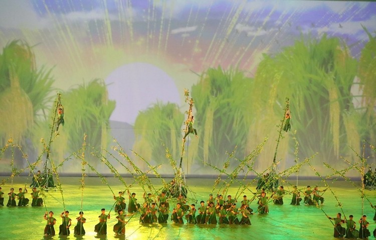 Bạn bè quốc tế ấn tượng, gửi lời khen ngợi về Lễ khai mạc SEA Games 31 | Thể thao | Vietnam+ (VietnamPlus) Bạn bè quốc tế ấn tượng, gửi lời khen ngợi về Lễ khai mạc SEA Games 31 | Thể thao | Vietnam+ (VietnamPlus)