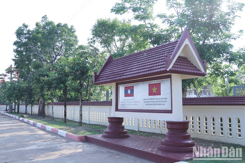 Kỷ niệm Ngày sinh Chủ tịch Hồ Chí Minh tại Lào ảnh 3