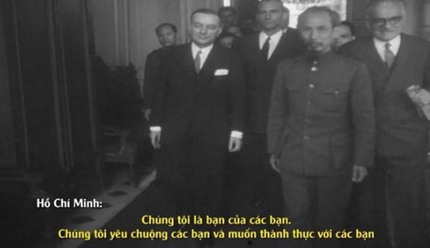 Chiếu phim tư liệu về Chủ tịch Hồ Chí Minh tại Algieria Chiếu phim tư liệu về Chủ tịch Hồ Chí Minh tại Algieria