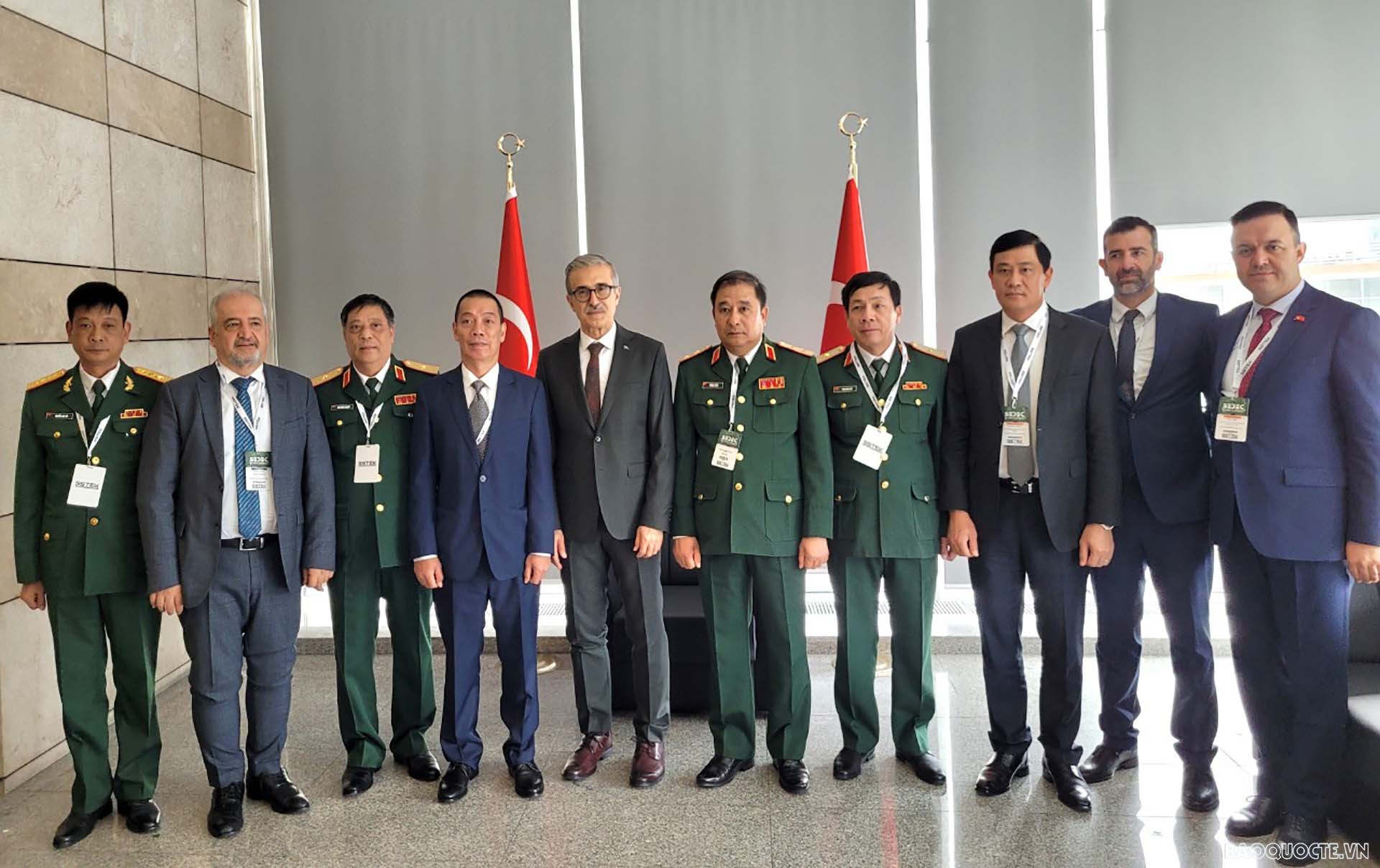 Việt Nam tham dự triển lãm quốc tế công nghiệp an ninh quốc phòng 2022 tại Thổ Nhĩ Kỳ Việt Nam tham dự triển lãm quốc tế công nghiệp an ninh quốc phòng 2022 tại Thổ Nhĩ Kỳ