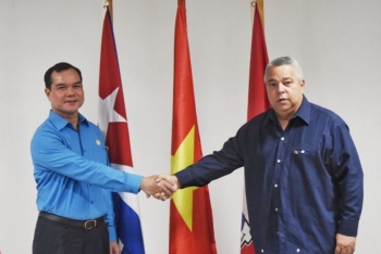 Đoàn đại biểu Công đoàn Việt Nam thăm và làm việc tại Cuba