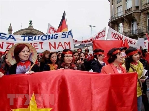 Phụ nữ Việt Nam tại Frankfurt gìn giữ văn hóa truyền thống Phụ nữ Việt Nam tại Frankfurt gìn giữ văn hóa truyền thống