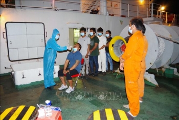 Bà Rịa - Vũng Tàu: Tiếp nhận 8 người nước ngoài bị nạn trên biển